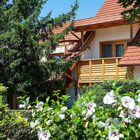 ALina Apartmanház Hévíz Esterno foto