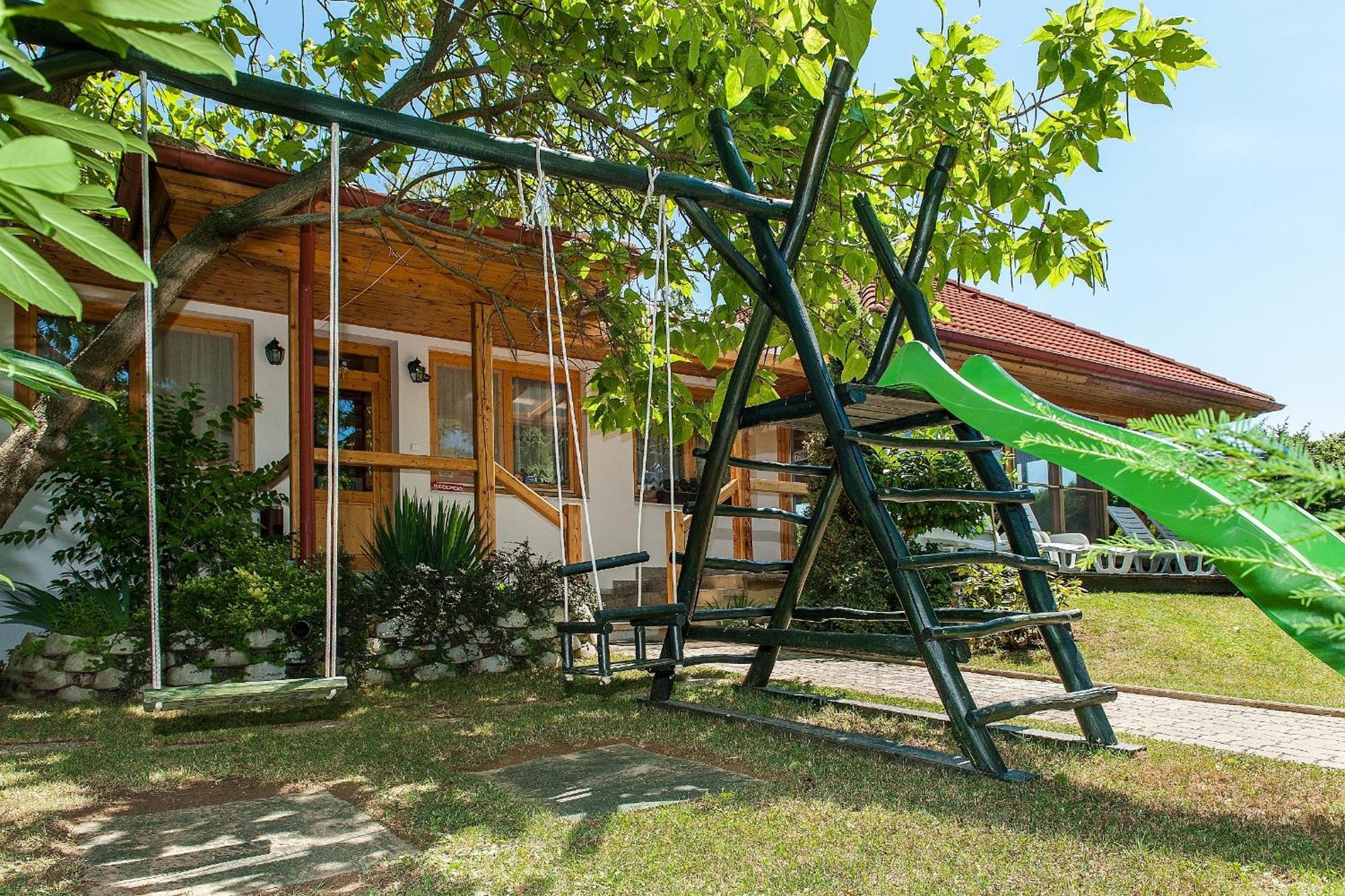 ALina Apartmanház Hévíz Esterno foto